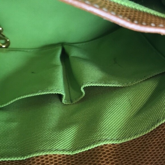 Eric Javits Squishee Black Woven Straw Light Beige Leather Trim Turnlock close - Picture 11 of 12